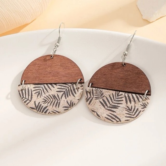 Leaf Print Wooden Round Drop Earrings - Picture 1 of 3